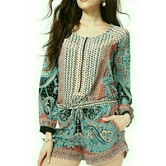BCBGMAXAZRIA ROMPER BOHO HIPPIE ROMPER SCARF PRINT SIZE MEDIUM WOMEN MEDIUM NWOT - Picture 3 of 11